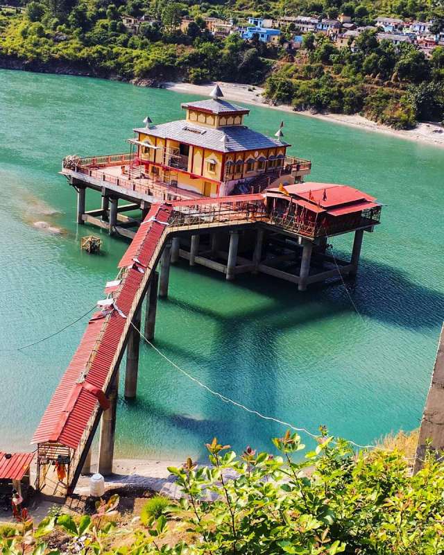 Dhari-Devi-Temple-Travel