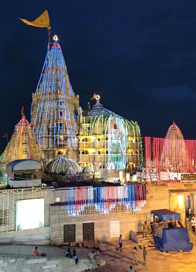 Dwarkadhish Mandir Night View
