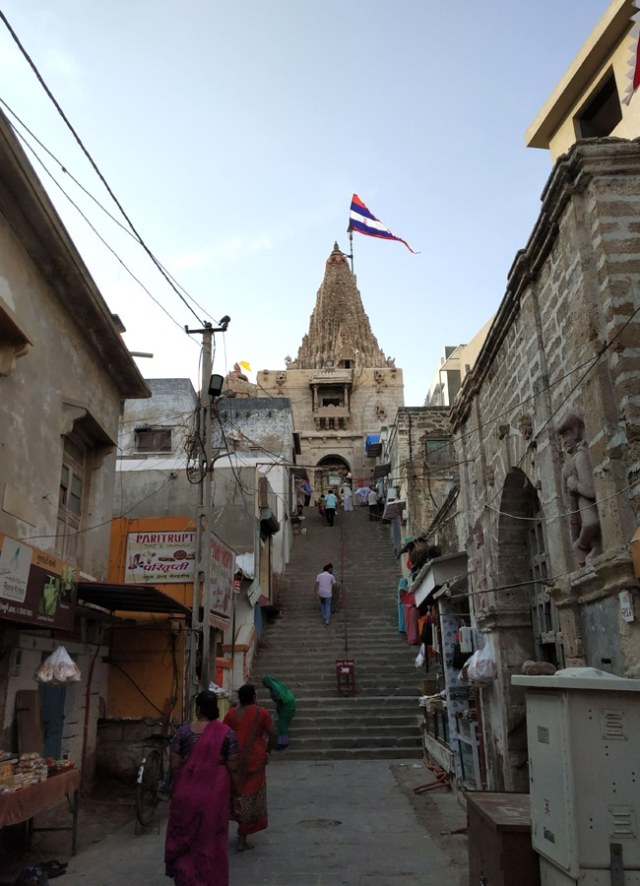 Dwarkadhish Temple Gomati Ghat Side